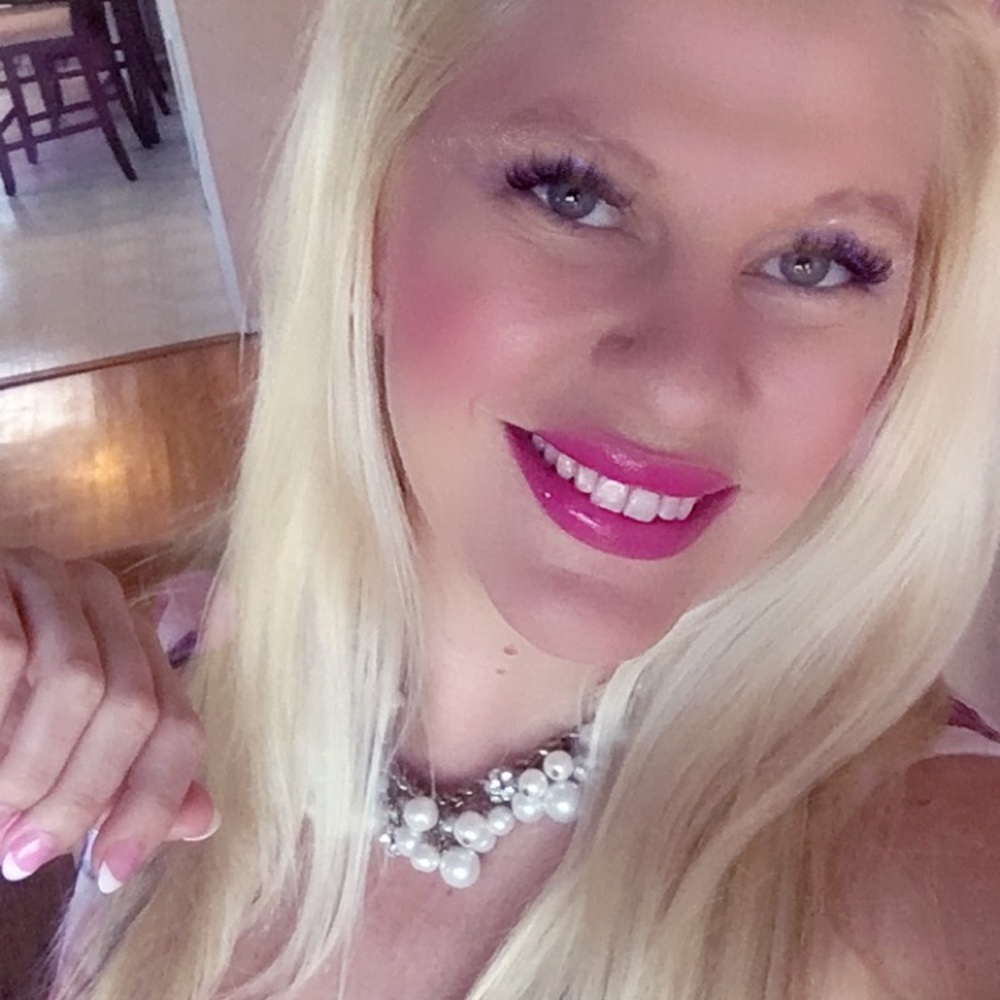 Meet your Posher, Kat